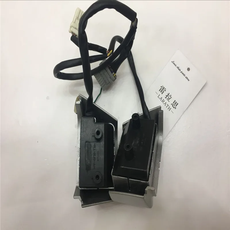 Botones de accesorios de estilo de coche para Nissan LIVINA y para Nissan TIIDA y silphy botones de control del volante con luz negra Botones de accesorios de estilo de coche para Nissan LIVINA y para Nissan TIIDA y silphy botones de control del volante con luz negra