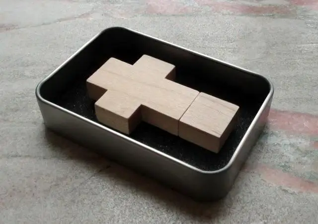 0(3)