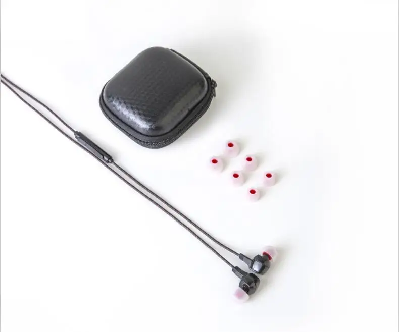  FiiO F1 Dynamic In-Ear Music Earbuds with Microphone for mobile Phone OPPO/Xiaomi/Huawei/Samsung MP