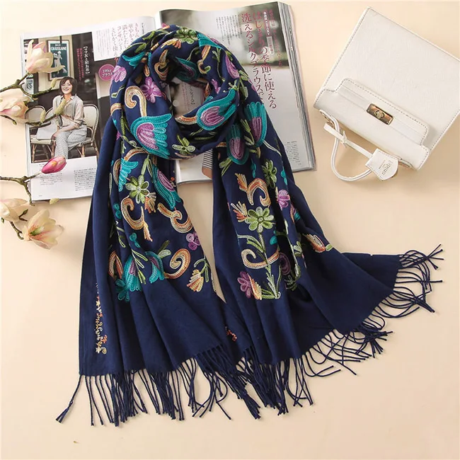 Новинка, Одноцветный кашемировый шарф с вышивкой и бахромой, толстый теплый шарф из пашмины, зимняя шаль для женщин, хиджаб - Цвет: Navy