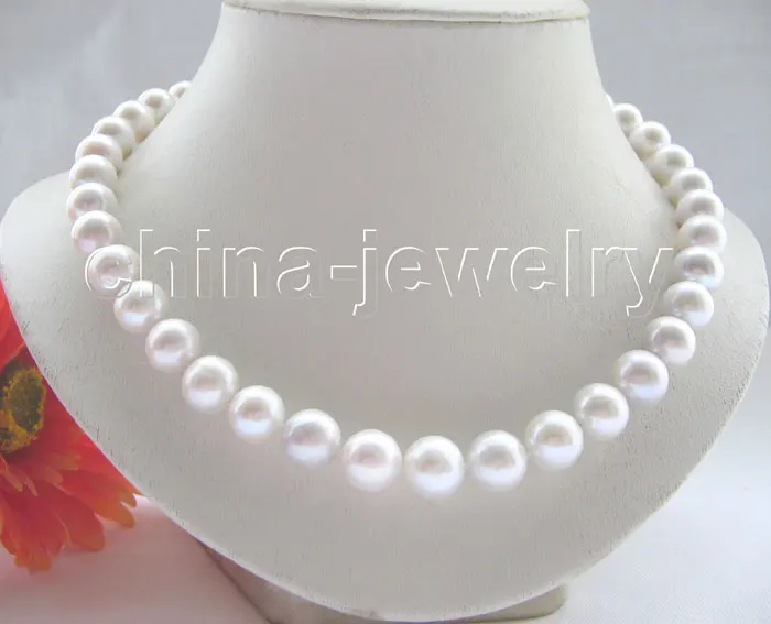 

Free Shipping >>>Gorgeous AAA18" 12mm Tahitian white round freshwater pearl necklace - 925 silver