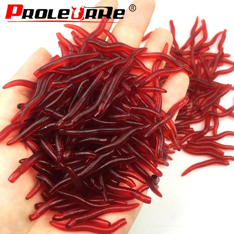 100pcs Lifelike Red Earthworm bait Worms Artificial Fishing Lure 35mm Soft Baits Silicone Shrimp Flavor Additive baits Tackle