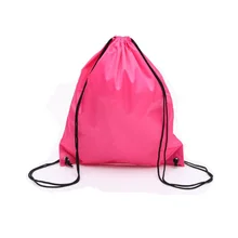 Изготовленным на заказ логосом 100 шт./лот Для женщин мужские с кулиской сумки пляжные рюкзак, сумка для покупок обувь держатель мешка, одноцветная, для путешествий, рюкзак Авоськи