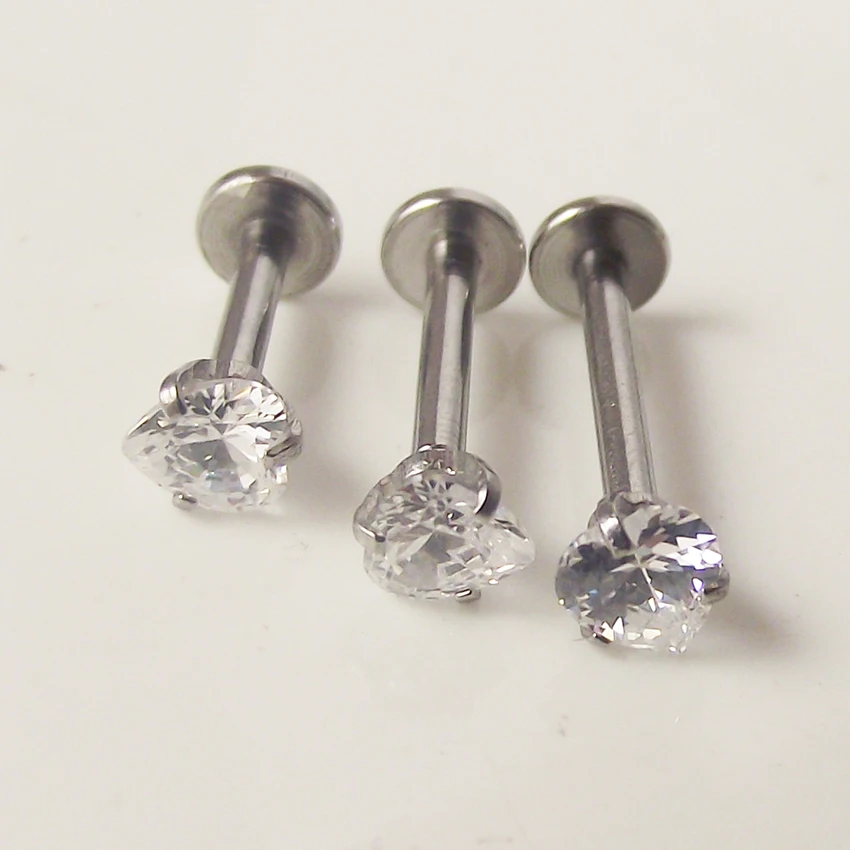 

1pcs Surgical Steel Internally Threaded labret Ring with a Heart Shape Sparkling Zircon Lip Helix Tragus Ear Piercing Jewelry