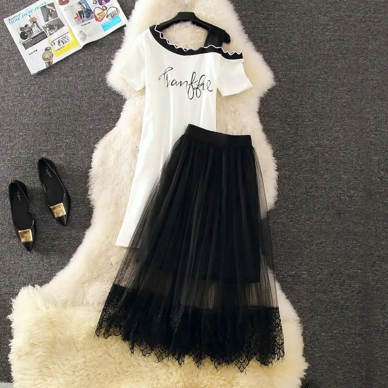 

2 Piece Set 2019 New Summer Women's Letter Print Long Shoulder Off T-Shirt Dress Lace Stitching Mesh See Through Skirt Set J115