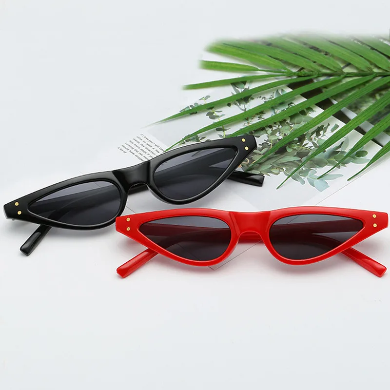 

BAOLANG New Style Cat Eye Sunglasses Women Sexy Lady Sunglases Rivet sunglass Transparent Frame Mercury Lens Color Mirror D5039