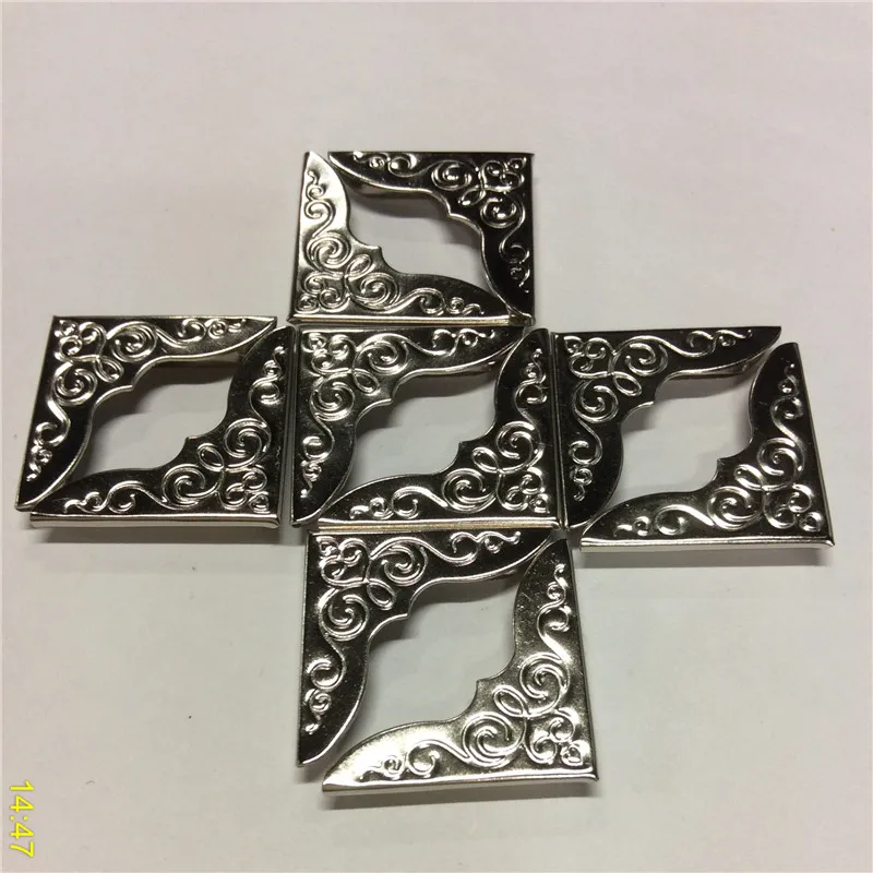 Silver-Tone-Book-Scrapbooking-Album-Menu-Folder-Corner-Protectors-Fit-3mm-thick-32x23mm-100Pcs (2)