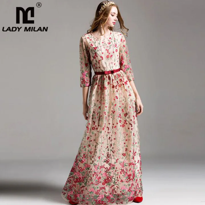 

Luxury New Arrival 2018 Women's O Neck 3/4 Sleeves Embroidery Elegant Floral Maxi Runway Dresses in 2 Colors