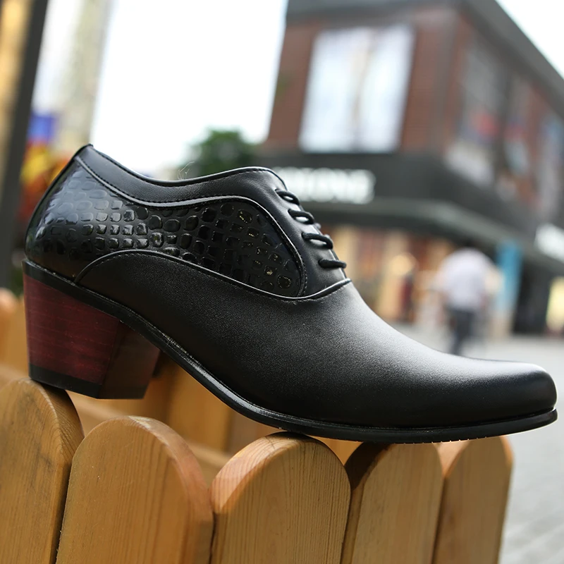 Формальная обувь Для мужчин Кожаные модельные туфли мужская обувь Бизнес Дерби оксфорды обувь Острый носок и высокий каблук Черные роскошные свадебные Для мужчин s офис человек