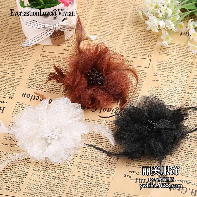 

New Elegant Delicate fabric organza flower brooches pins Feather Bead brooches Vintage Brooch for women Birthday Christmas Gift