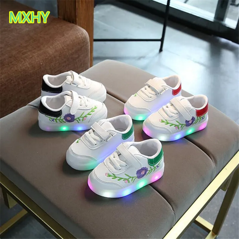 2019 Hot New Autumn Led Lights Girls Kids Colorful Luminous Flat Casual Spring Shoes Sneakers Fashion Children Lighted Boys | Детская