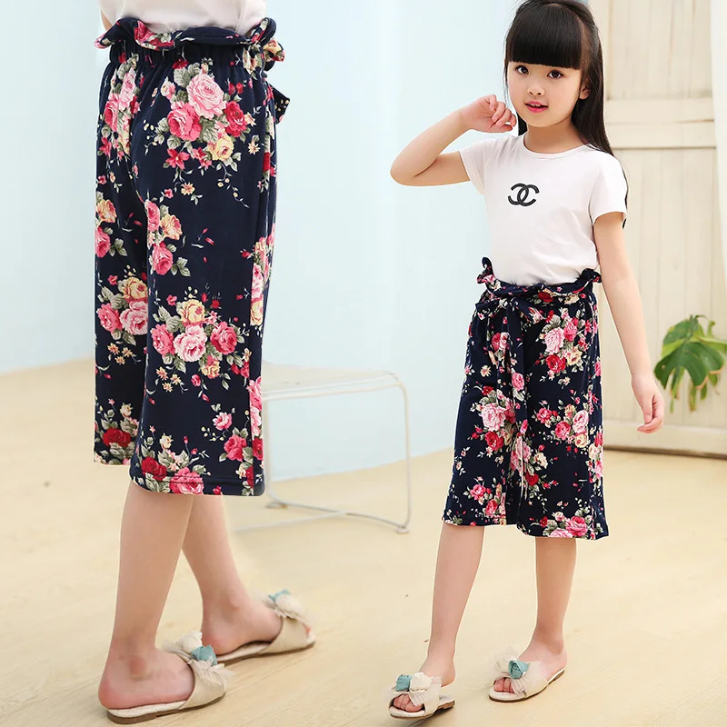 

Girl Summer Pants Kids Trousers Loose Chiffon Wild Wide Leg Pants Children Girls Leggings Classic Flower Pants Calf Length