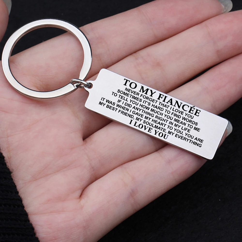 

Cute Engraved To My Fiancee Gift Keychain Bag Charm To My Future Wife Never Forget I Love You Valentine's Day Gifts Big Size