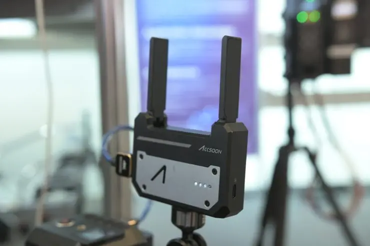 

Instock Original Accsoon CineEye HDMI Transmission FullHD via Wifi to up to 4 Smart Devices For A1-S A1 Pro Gimbal Stabilizer
