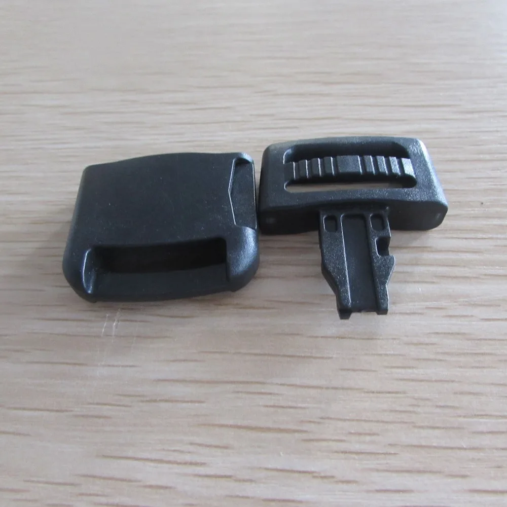 center release buckle