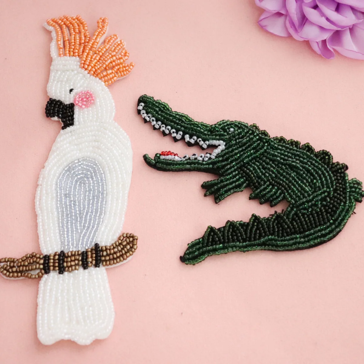 

handmade beaded sequin Rhinestone 3D Crocodile/parrot patch applique for DIY coat shoes brooch sew-on size:6*6cm