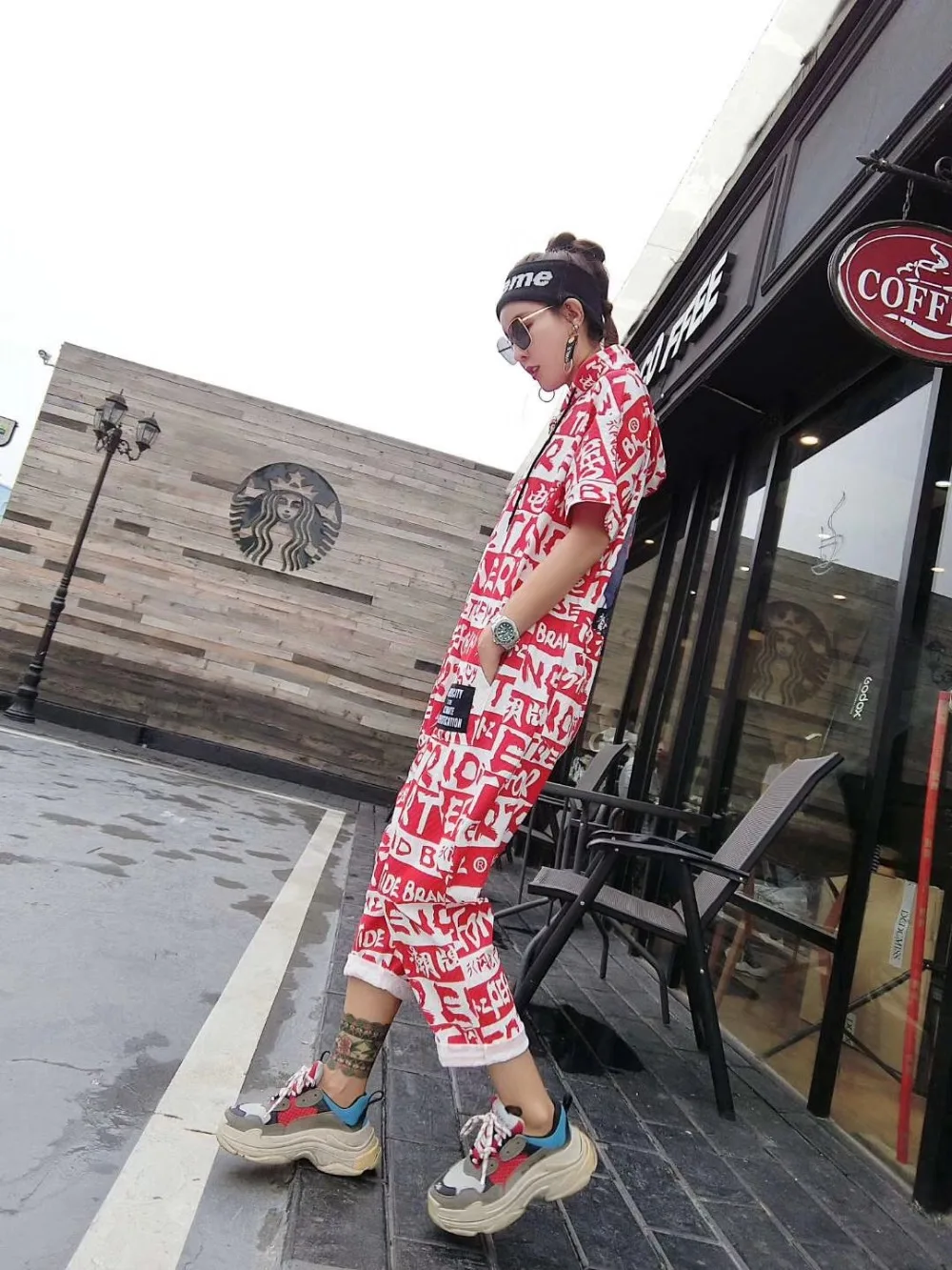 10682087600_1682309052