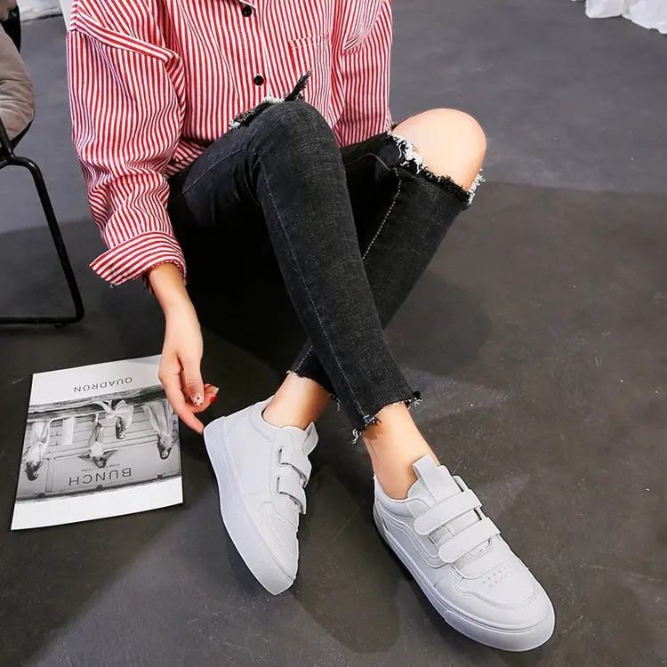 

Sports shoes hoes round head casual white HYB1- HYB5