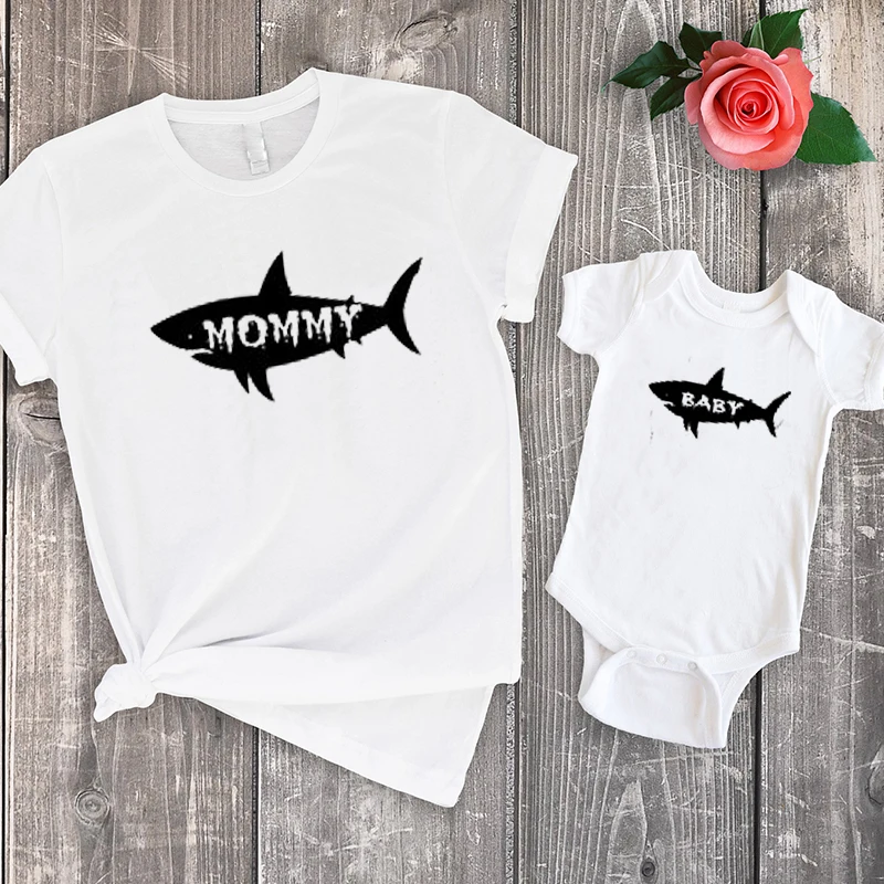 

2019 matching outfits daddy and son clothes christmas family tshirt dad and baby tee shark family shirts bestfriend tops