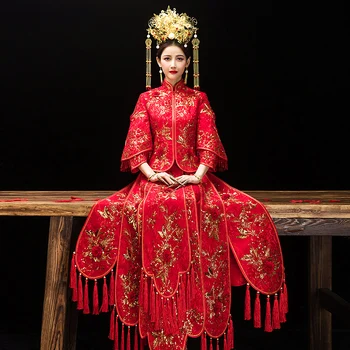 

Traditional Embroidery Women Long Qipao Vintage Ancient Royal Bride Wedding Cheongsam Marriage Suit RED Chinese Style Dress