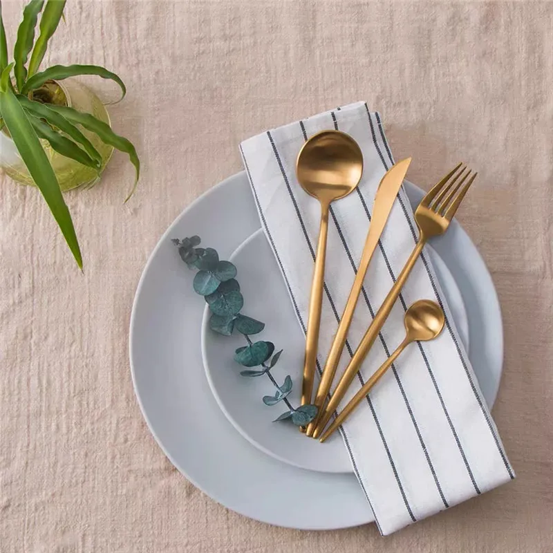 

KCASA 4Pcs/Set Tableware Polished Cutlery Stainless Steel Dining Food Flatware Kit Dinnerware Party Gift Black Golden Silver