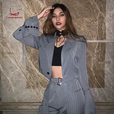 Ins new vertical grille horn hip-hop small suit two-piece female casual navel exposed fashion suit trend Ins new vertical grille horn hip-hop small suit two-piece female casual navel exposed fashion suit trend