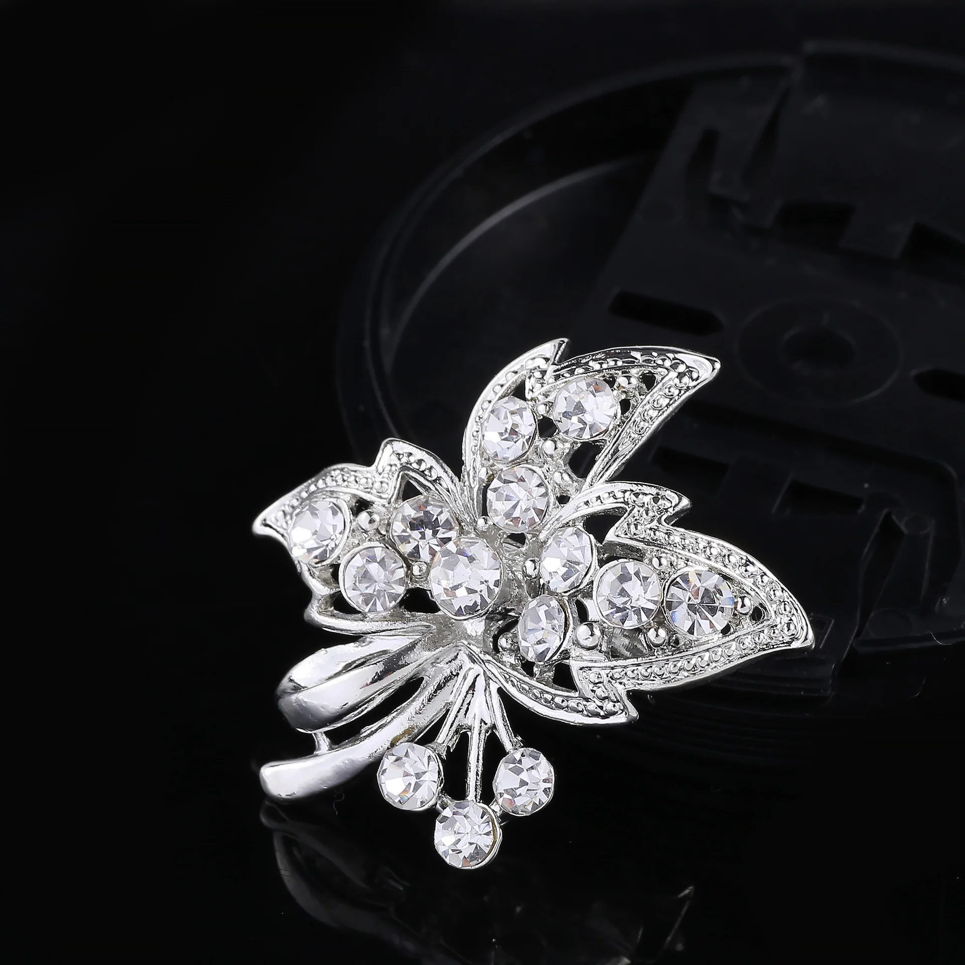 Tono Plata Hoja & Perlas de Imitación Flor Diamante Estrás Cristal Broche Pin 