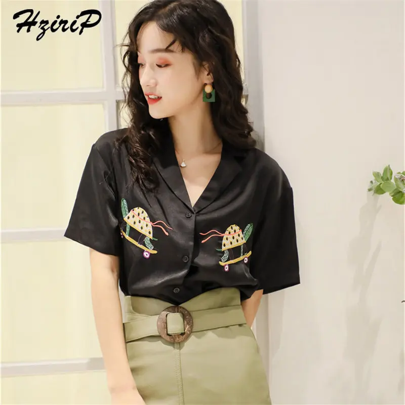 

Hzirip Retro Embroidery Cartoon Women Satin Short-Sleeved Summer Elegant Fresh Loose Casual All-Match Fashion Plus Black Shirts
