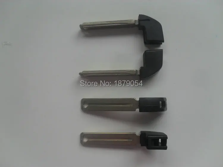 2013 Toyota Crown  Smart Key Blade.JPG