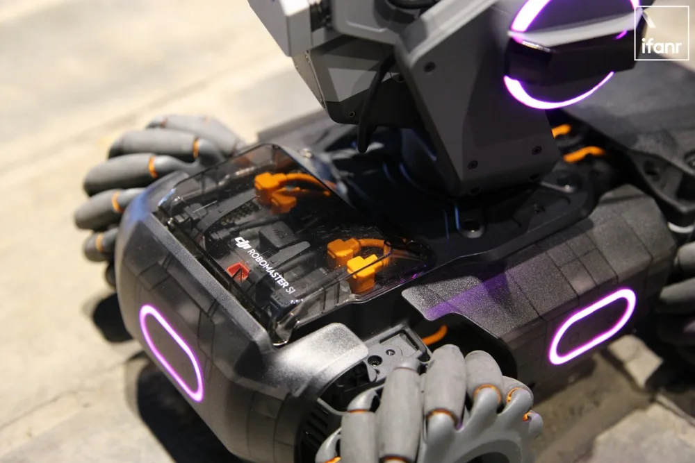 DJI RoboMaster S1 Интеллектуальный Обучающий робот 46 программируемых компонентов 6 программируемых AI модулей smart HD FPV робот