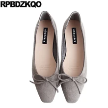 Серый плоские каваи балерина Женщины туфли с маленьким милым галстук-бабочка лук Китай балет легкий Квадратный носок обнаженный марочный мягкий замша отправка капель красивая Мода весенняя осень европейская последние
