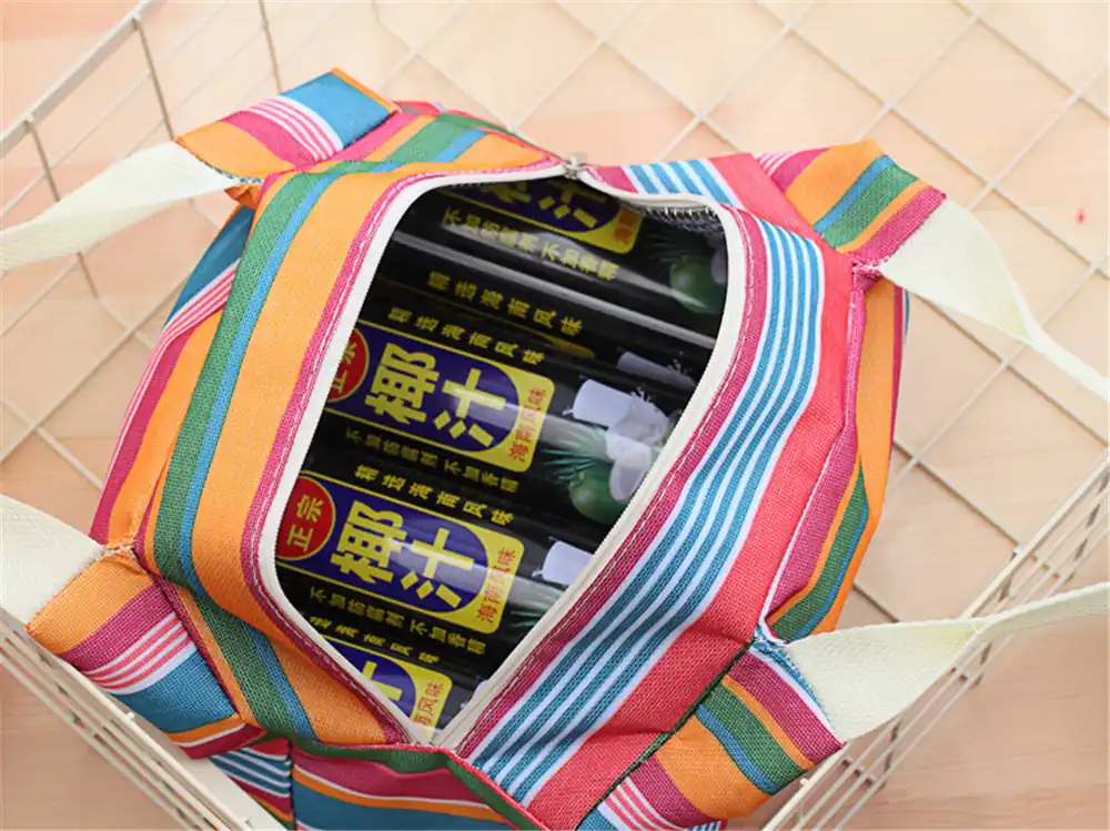 horizontal lunch bag