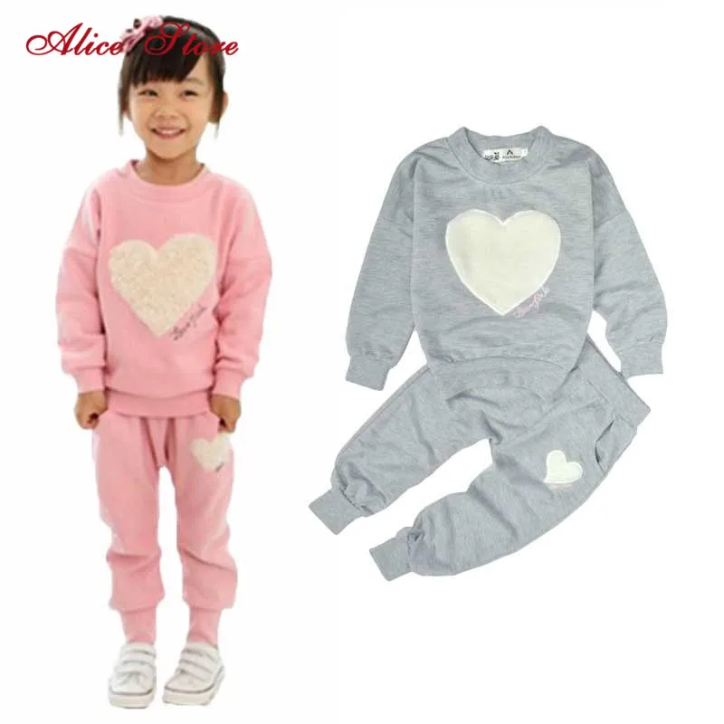 

Baby Girls Clothing Sets Kids Long Sleeve Tops T-shirts + Pants Heart Outffits Homewear Clothes Set Freeshipping