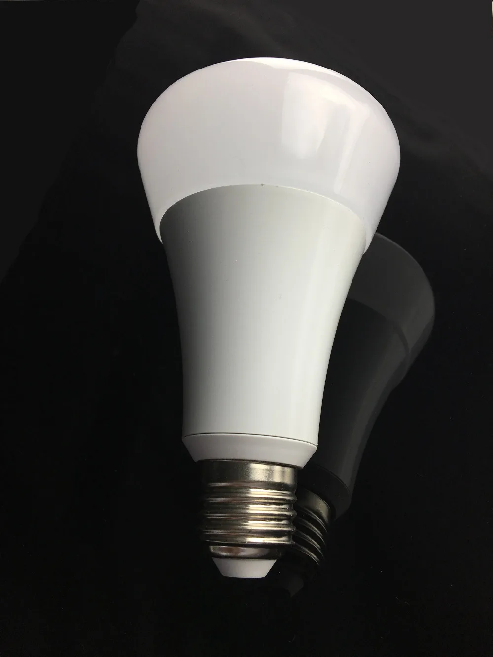 RGBW WIFI LED Bulb Light E27 RGBW LED Bulb Colorful Dimmable LED Light Support IOS/Android APP Control LED Lamp 9W