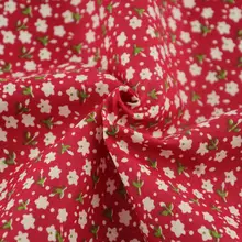 Простая хлопковая ткань в стиле пэчворк с белыми цветами и зелеными листьями, набор для украшения дома, одежда для шитья, скрапбукинг, кукла