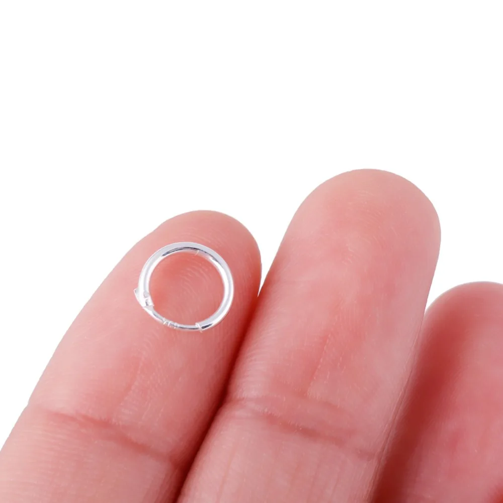 265740_no-logo_265740-4-03