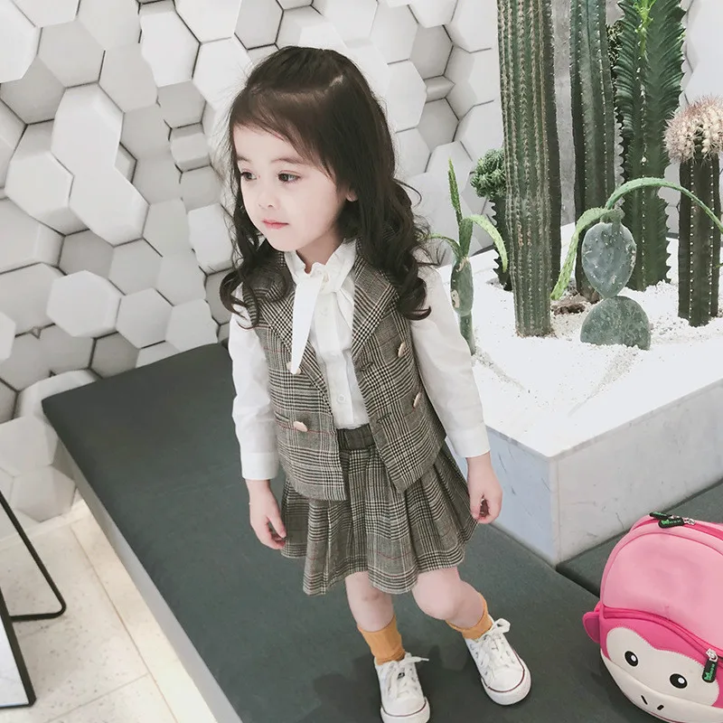 

New Girls Suits Exquisite Shirt + Vest + Skirt Children's Dress Suit Children's Wear