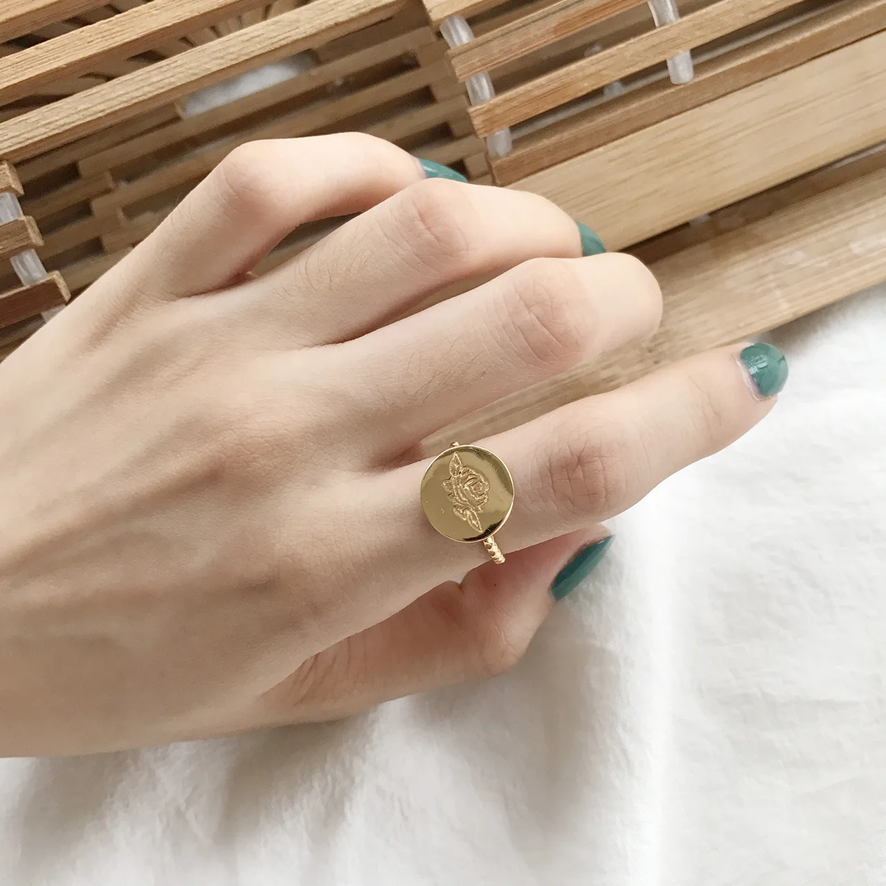 

CHOZON 925 sterling silver Retro pattern open rings gold round rose abstract pattern rings for women original jewelry charms