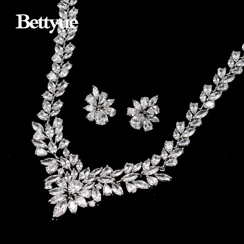 

Bettyue Brand Fashion Luxury AAA Cubic Zircon White Gold Color Wholesale Hot Sale Jewelry Sets For Woman Wedding Party Gifts