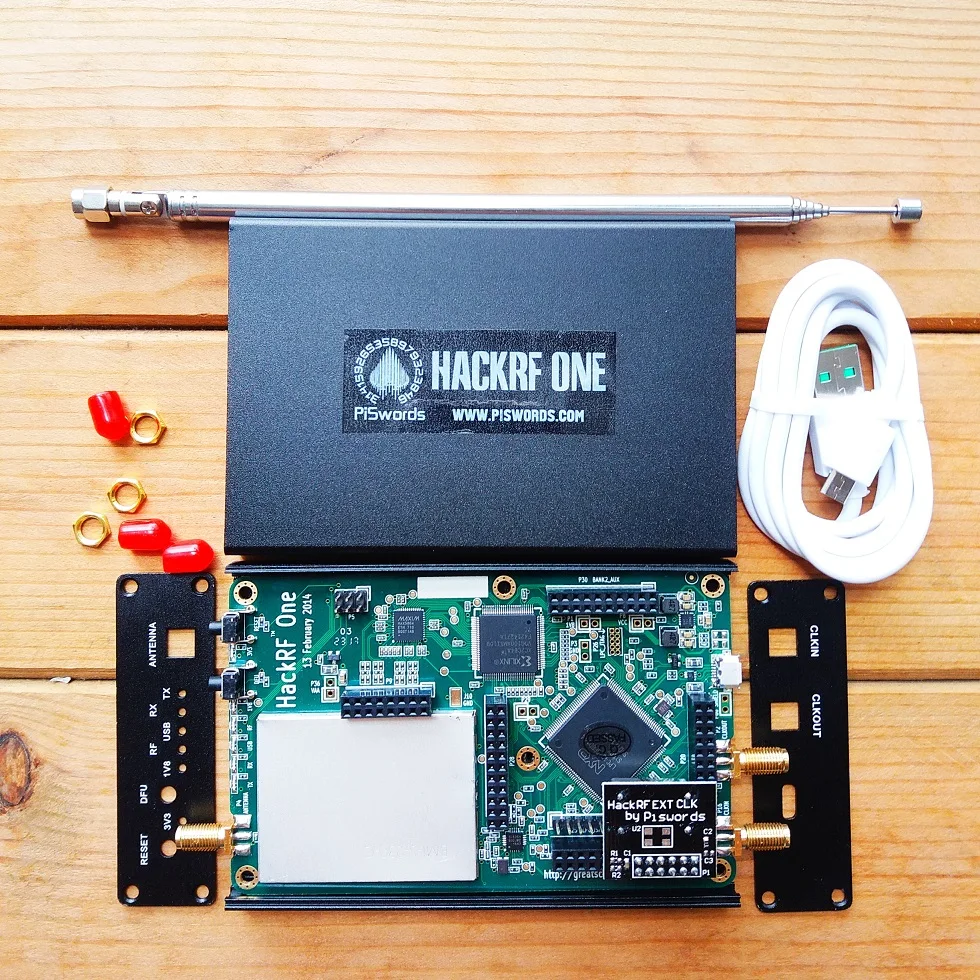 Новейшее программное обеспечение HackRF One SDR, определенное Радио 1 МГц до 6 ГГц с корпусом из алюминиевого сплава и tcxo, комплект макетной платы с преобразователем