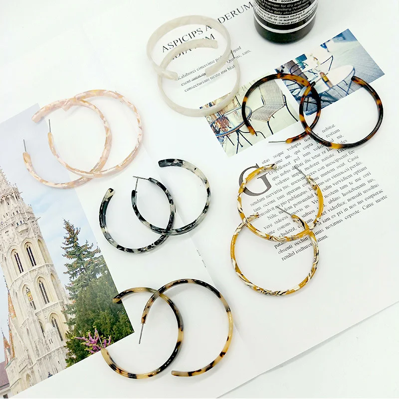 

Fashion Bohemia Big Round Acrylic Acetate Hoop Earrings for Women Vintage Leopard Print Circle Hoops Earring Jewelry Female 2019