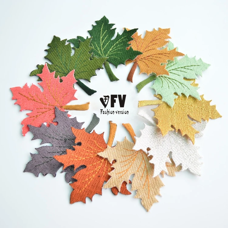 

Maple leaf plants embroidery patch decorative gold silver wire The embroidery patch The back glue Need to be ironed