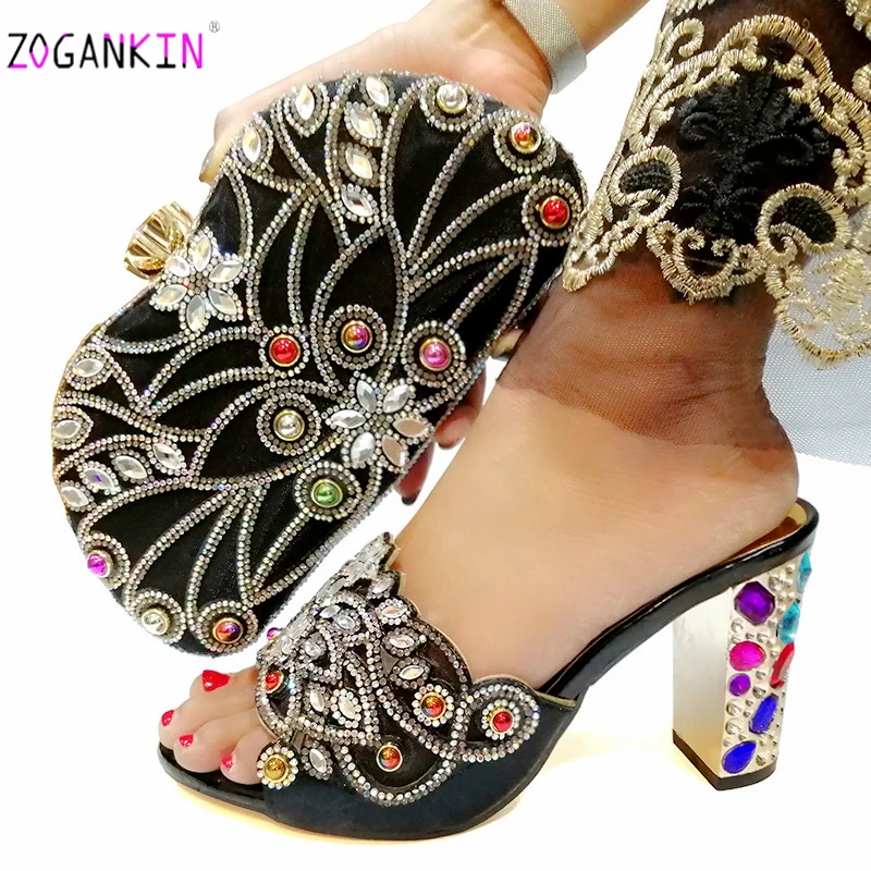 Новейший комплект из обуви и сумки золотистого цвета Итальянская обувь с