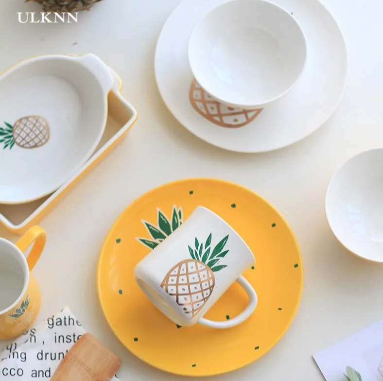 

Simple style cartoon ceramic plate breakfast plate mug home baking plate pineapple cutlery series 0439