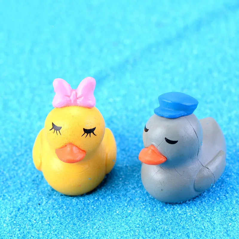 

Lovely Pink bow and capped couple duck Manual coloring Hand-made Toy Decoration 2PCS
