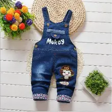 Весенне-осенние джинсы для маленьких мальчиков, детские комбинезоны на подтяжках с милым рисунком маленькой обезьянки, штаны для малышей, брюки