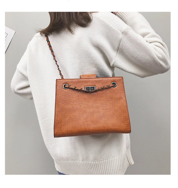 Women messenger bags33