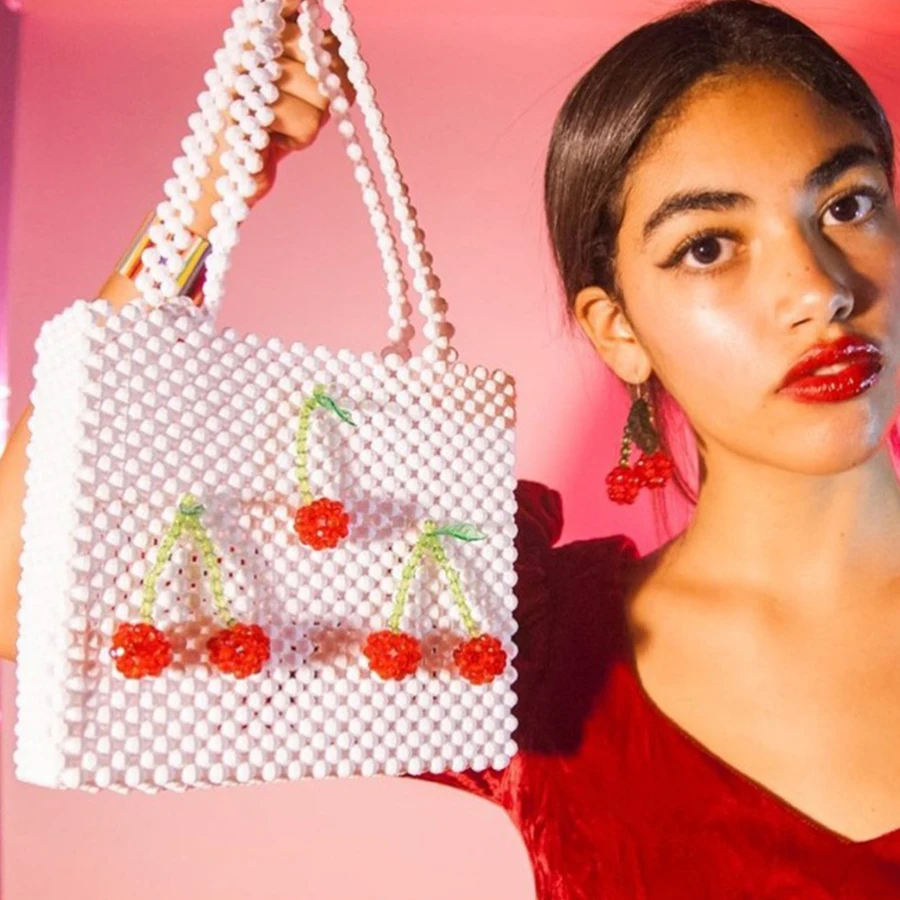

Woven Bearded Cherry Strawberry Pearls Bags Handmade Women Tote Pearl Top-Handle Handbags for Ladies Girls Luxury Evening Party