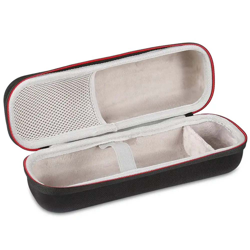 beats pill plus carrying case