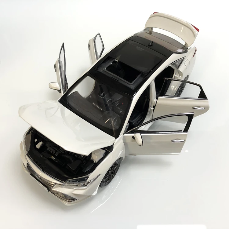 Модель литая автомобиля 1:18 для Toyota Avalon 2019 белый седан игрушечный автомобиль из